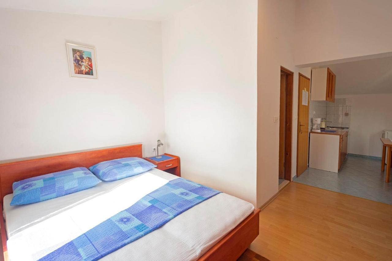 Dora Apartman Hvar Town