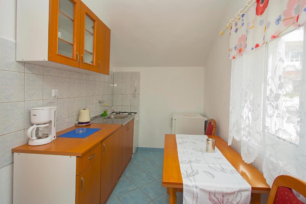 Dora Apartman