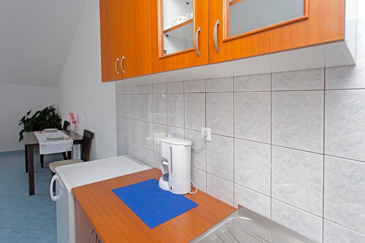 Apartman Dora *